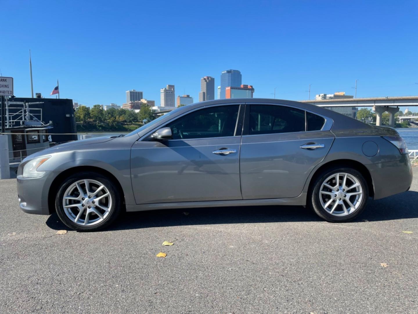 2014 Silver Nissan Maxima (1N4AA5AP2EC) with an V6, 3.5 Liter engine, Automatic, CVT transmission, located at 8008 Warden Rd, Sherwood, AR, 72120, (501) 801-6100, 34.830078, -92.186684 - Photo#0