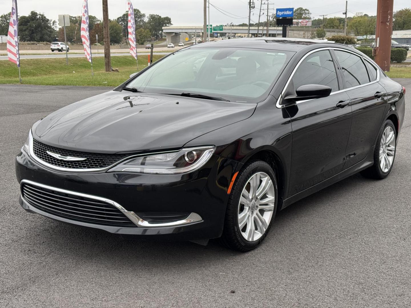 2015 Black Chrysler 200 (1C3CCCAB7FN) with an 4-Cyl, MultiAir, 2.4L engine, Automatic, 9-Spd transmission, located at 8008 Warden Rd, Sherwood, AR, 72120, (501) 801-6100, 34.830078, -92.186684 - Photo#3