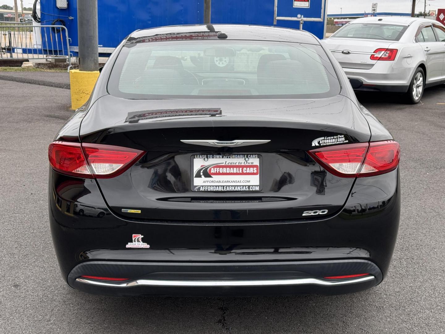 2015 Black Chrysler 200 (1C3CCCAB7FN) with an 4-Cyl, MultiAir, 2.4L engine, Automatic, 9-Spd transmission, located at 8008 Warden Rd, Sherwood, AR, 72120, (501) 801-6100, 34.830078, -92.186684 - Photo#6