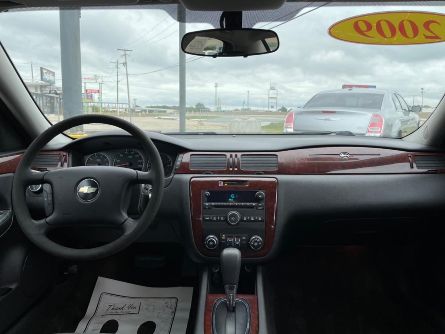 2009 White Chevrolet Impala (2G1WT57K591) with an V6, 3.5 Liter engine, Automatic, 4-Spd w/Overdrive transmission, located at 8008 Warden Rd, Sherwood, AR, 72120, (501) 801-6100, 34.830078, -92.186684 - Photo#13