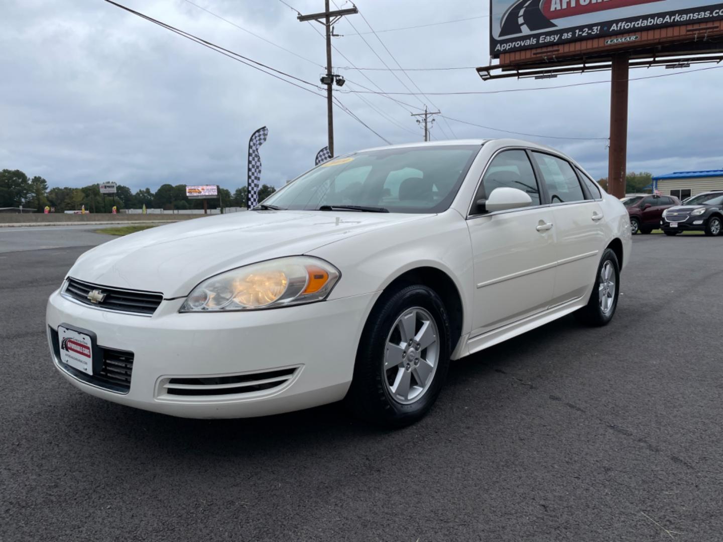 2009 White Chevrolet Impala (2G1WT57K591) with an V6, 3.5 Liter engine, Automatic, 4-Spd w/Overdrive transmission, located at 8008 Warden Rd, Sherwood, AR, 72120, (501) 801-6100, 34.830078, -92.186684 - Photo#3