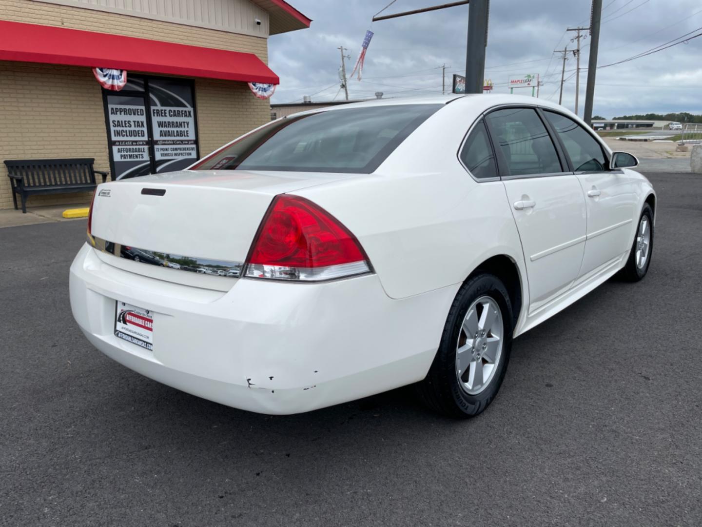 2009 White Chevrolet Impala (2G1WT57K591) with an V6, 3.5 Liter engine, Automatic, 4-Spd w/Overdrive transmission, located at 8008 Warden Rd, Sherwood, AR, 72120, (501) 801-6100, 34.830078, -92.186684 - Photo#7