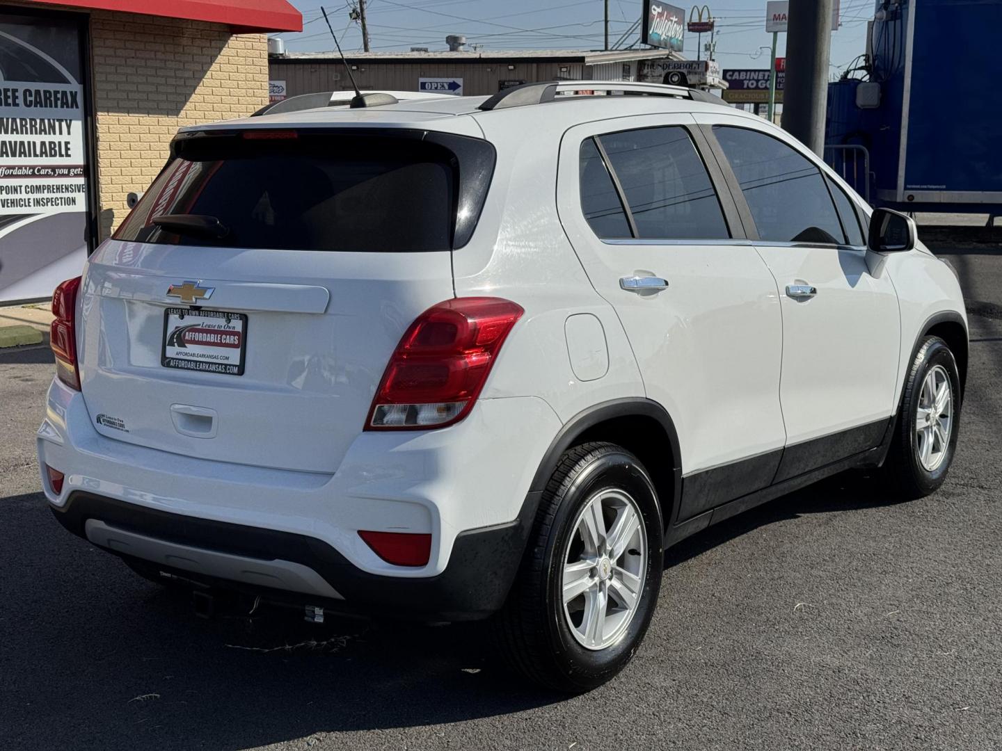 2019 White Chevrolet Trax (KL7CJLSB0KB) with an 4-Cyl, ECOTEC Turbo, 1.4L engine, Automatic, 6-Spd transmission, located at 8008 Warden Rd, Sherwood, AR, 72120, (501) 801-6100, 34.830078, -92.186684 - Photo#7