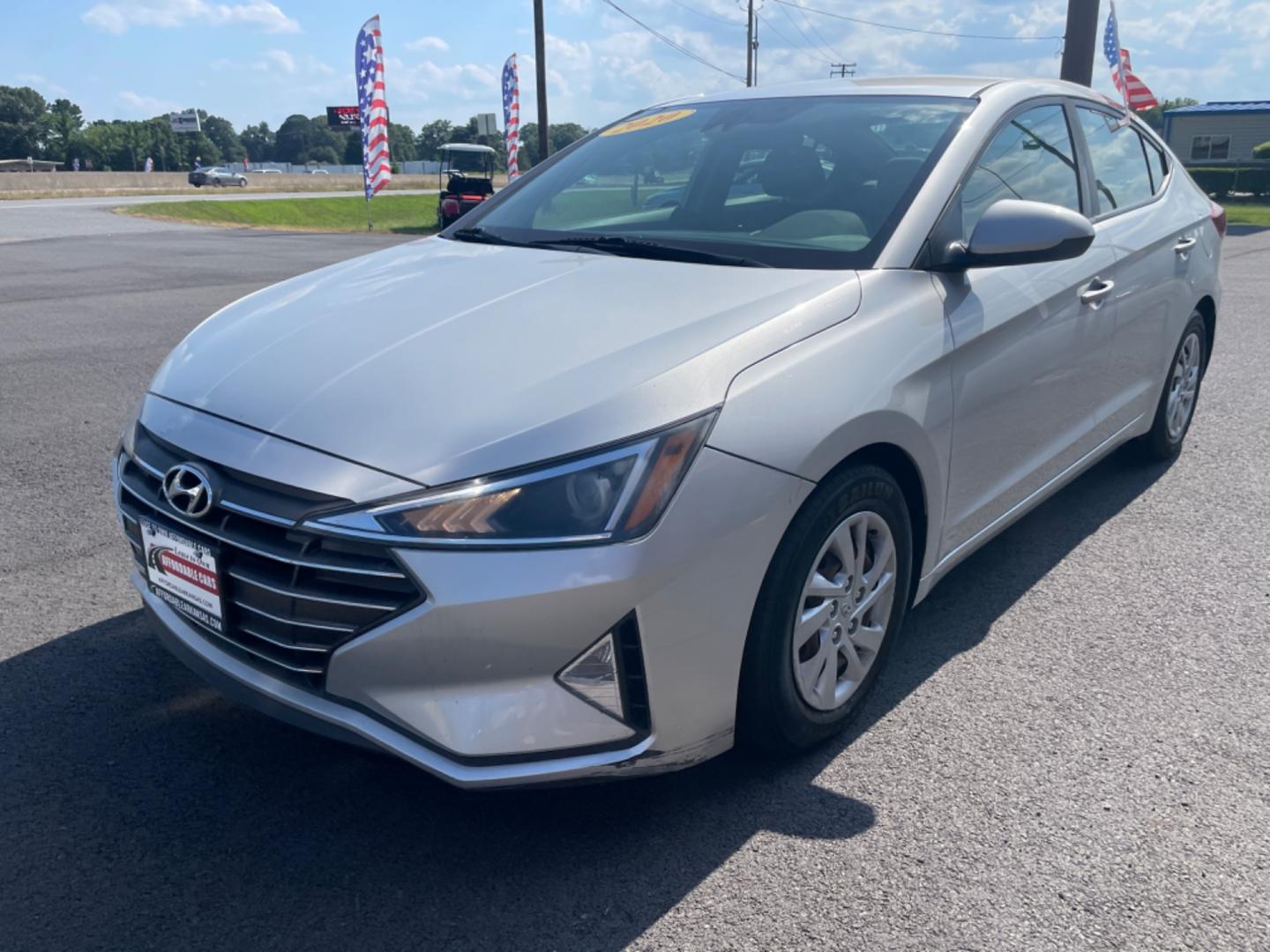 2020 Silver Hyundai Elantra (5NPD74LF1LH) with an 4-Cyl, 2.0 Liter engine, Automatic, IVT transmission, located at 8008 Warden Rd, Sherwood, AR, 72120, (501) 801-6100, 34.830078, -92.186684 - Photo#3