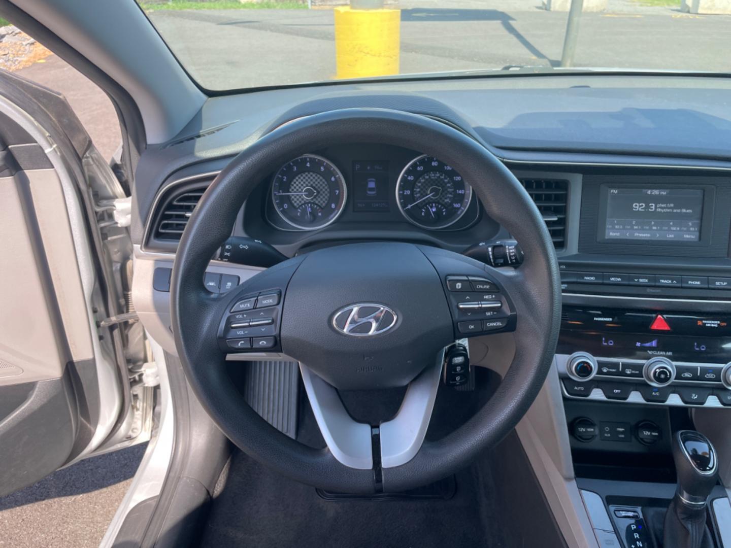 2020 Silver Hyundai Elantra (5NPD74LF1LH) with an 4-Cyl, 2.0 Liter engine, Automatic, IVT transmission, located at 8008 Warden Rd, Sherwood, AR, 72120, (501) 801-6100, 34.830078, -92.186684 - Photo#14