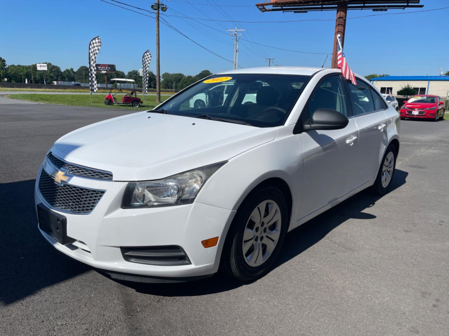 2012 White Chevrolet Cruze (1G1PC5SH8C7) with an 4-Cyl, 1.8 Liter engine, Automatic, 6-Spd w/Overdrive transmission, located at 8008 Warden Rd, Sherwood, AR, 72120, (501) 801-6100, 34.830078, -92.186684 - Photo#3