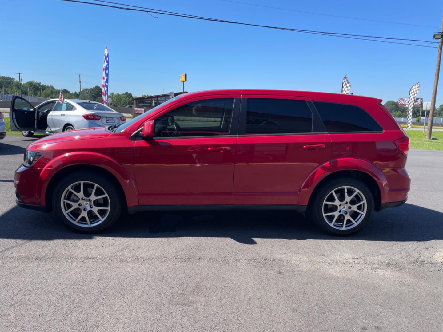 2018 Red Dodge Journey (3C4PDCEG7JT) with an V6, 3.6 Liter engine, Automatic, 6-Spd w/AutoStick transmission, located at 8008 Warden Rd, Sherwood, AR, 72120, (501) 801-6100, 34.830078, -92.186684 - Photo#4