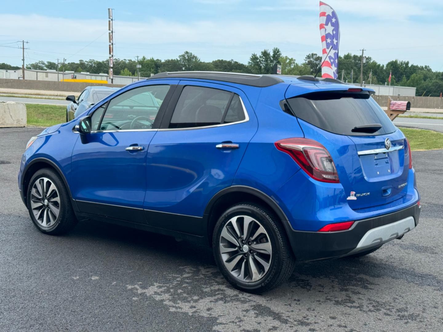 2018 Blue Buick Encore (KL4CJCSB4JB) with an 4-Cyl, Turbo, 1.4 Liter engine, Auto, 6-Spd OD ShftCtrl transmission, located at 8008 Warden Rd, Sherwood, AR, 72120, (501) 801-6100, 34.830078, -92.186684 - Photo#5