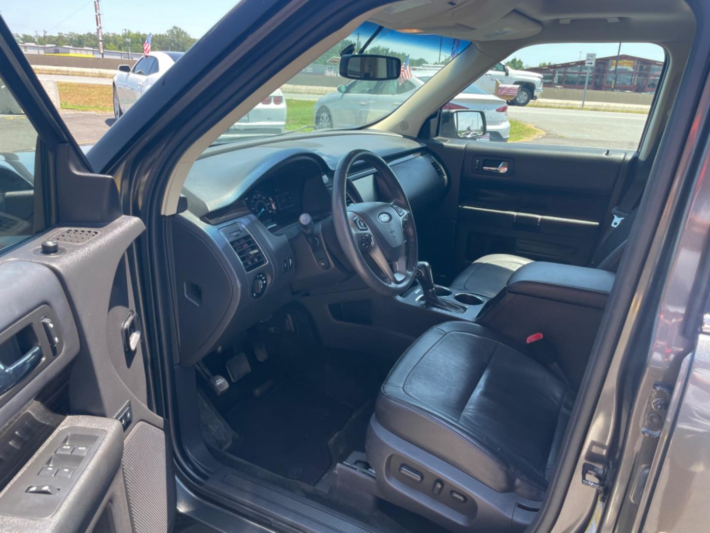 2015 Silver Ford Flex (2FMGK5C85FB) with an V6, 3.5 Liter engine, Automatic, 6-Spd w/SelectShift transmission, located at 8008 Warden Rd, Sherwood, AR, 72120, (501) 801-6100, 34.830078, -92.186684 - Photo#13