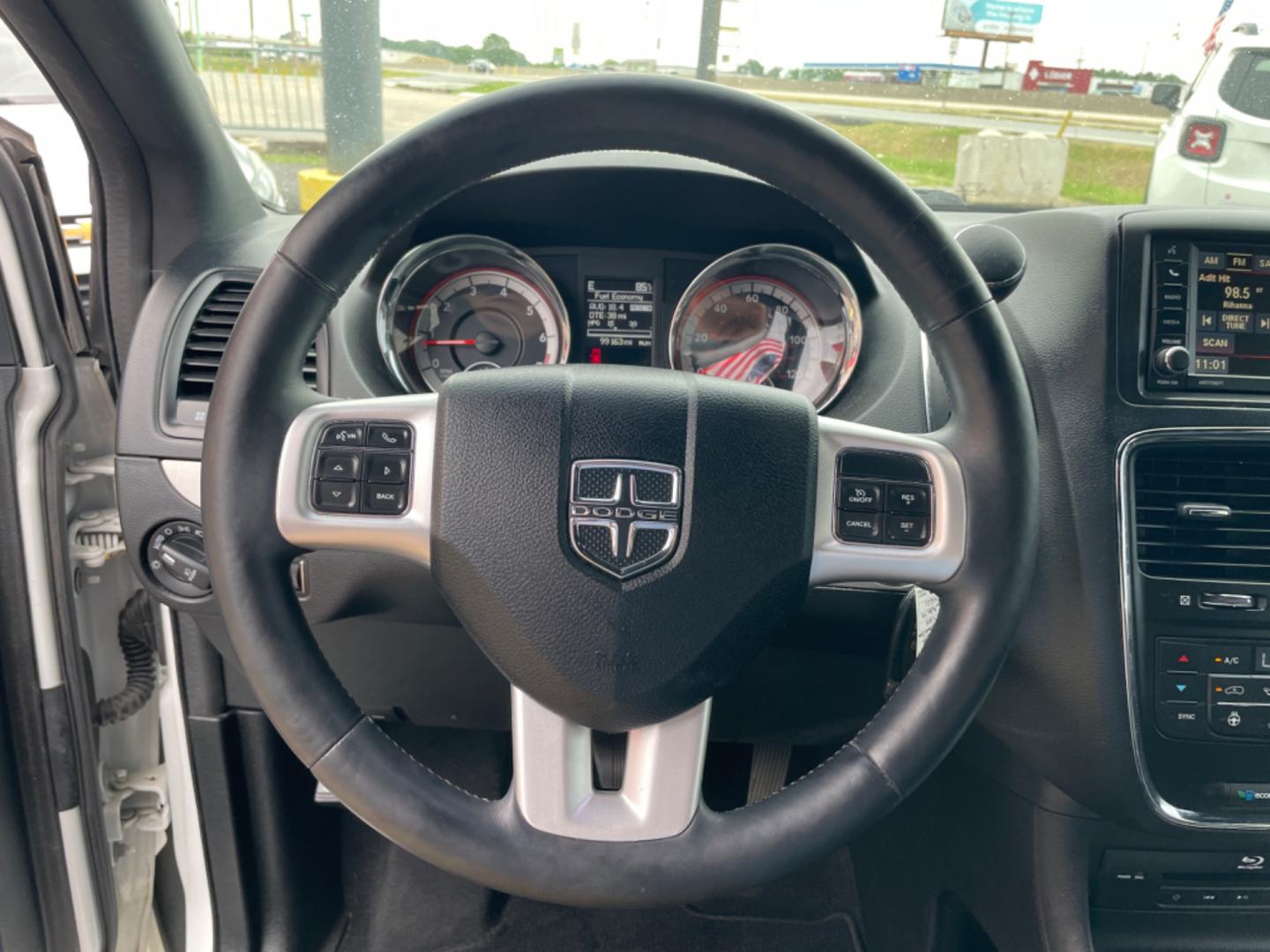 2015 White Dodge Grand Caravan Passenger (2C4RDGEG0FR) with an V6, Flex Fuel, 3.6 Liter engine, Automatic, 6-Spd transmission, located at 8008 Warden Rd, Sherwood, AR, 72120, (501) 801-6100, 34.830078, -92.186684 - Photo#17