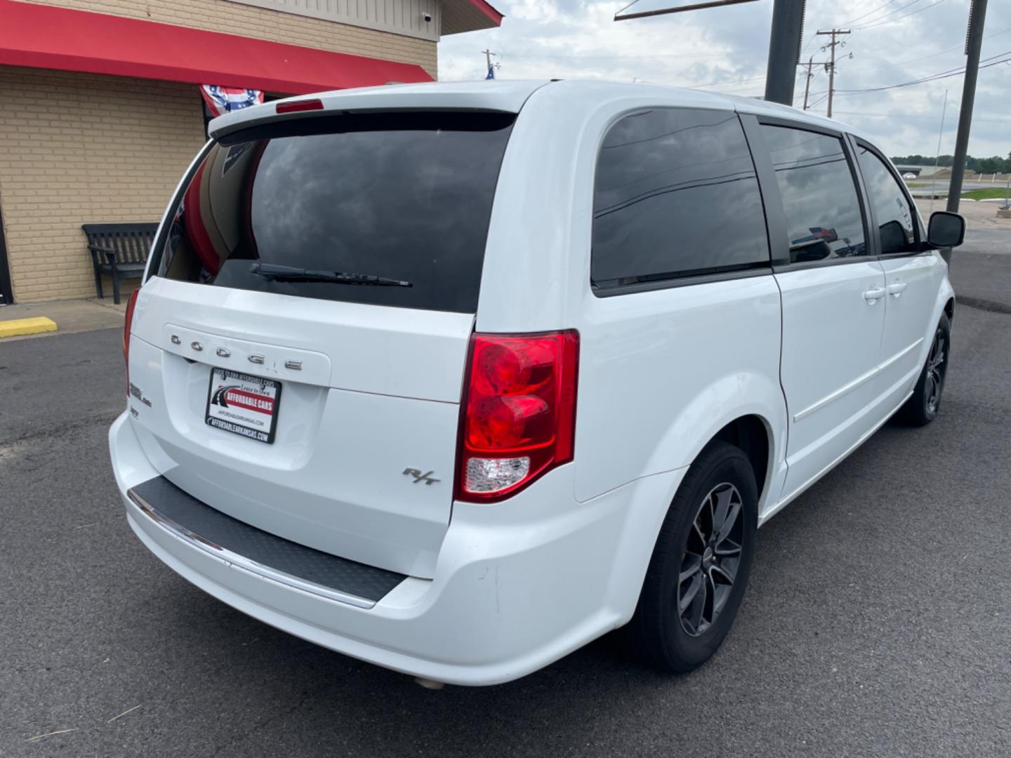 2015 White Dodge Grand Caravan Passenger (2C4RDGEG0FR) with an V6, Flex Fuel, 3.6 Liter engine, Automatic, 6-Spd transmission, located at 8008 Warden Rd, Sherwood, AR, 72120, (501) 801-6100, 34.830078, -92.186684 - Photo#7