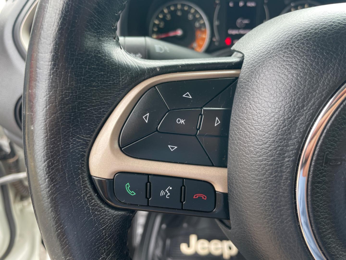 2015 White JEEP Renegade (ZACCJABT0FP) with an 2.4 engine, located at 8008 Warden Rd, Sherwood, AR, 72120, (501) 801-6100, 34.830078, -92.186684 - Photo#20