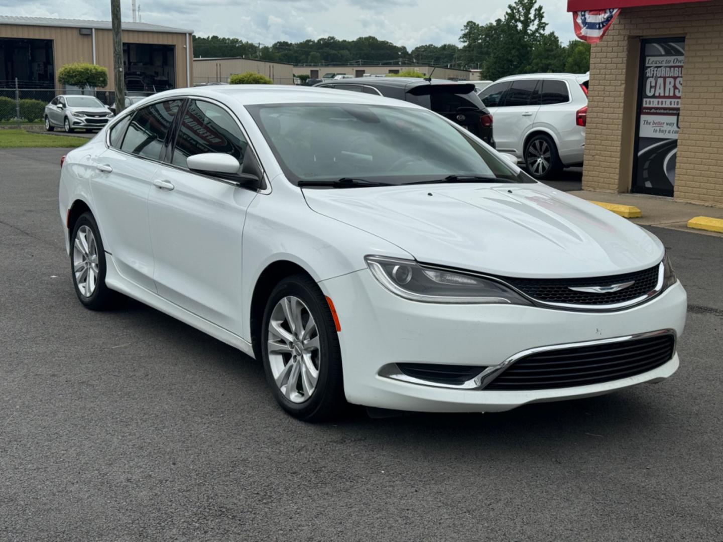 2015 White Chrysler 200 (1C3CCCAB6FN) with an 4-Cyl, MultiAir, 2.4L engine, Automatic, 9-Spd transmission, located at 8008 Warden Rd, Sherwood, AR, 72120, (501) 801-6100, 34.830078, -92.186684 - Photo#1