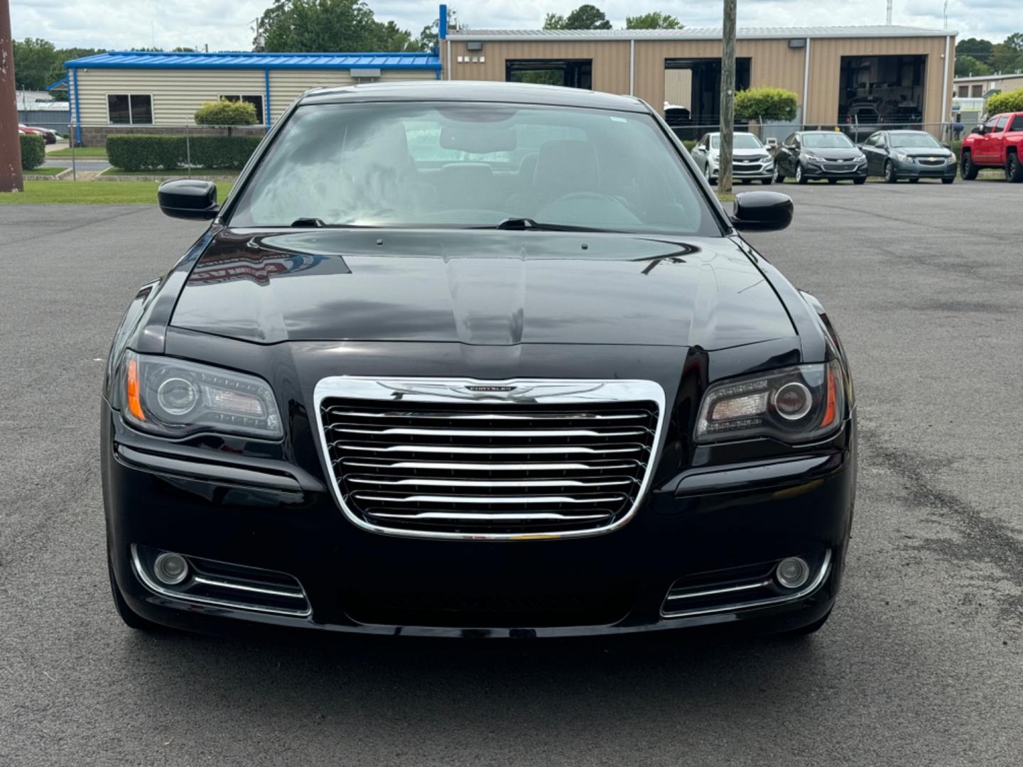 2014 Black Chrysler 300 (2C3CCAGG4EH) with an V6, 3.6 Liter engine, Automatic, 8-Spd transmission, located at 8008 Warden Rd, Sherwood, AR, 72120, (501) 801-6100, 34.830078, -92.186684 - Photo#2