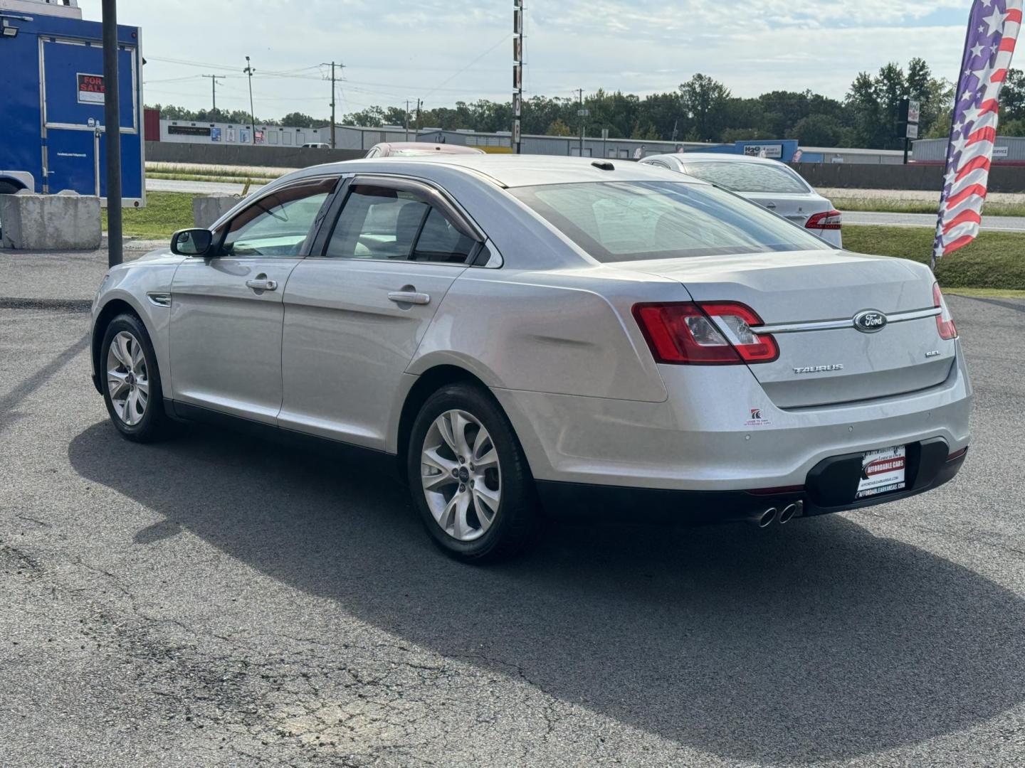 2012 Silver Ford Taurus (1FAHP2EW5CG) with an V6, 3.5 Liter engine, Automatic, 6-Spd transmission, located at 8008 Warden Rd, Sherwood, AR, 72120, (501) 801-6100, 34.830078, -92.186684 - Photo#5