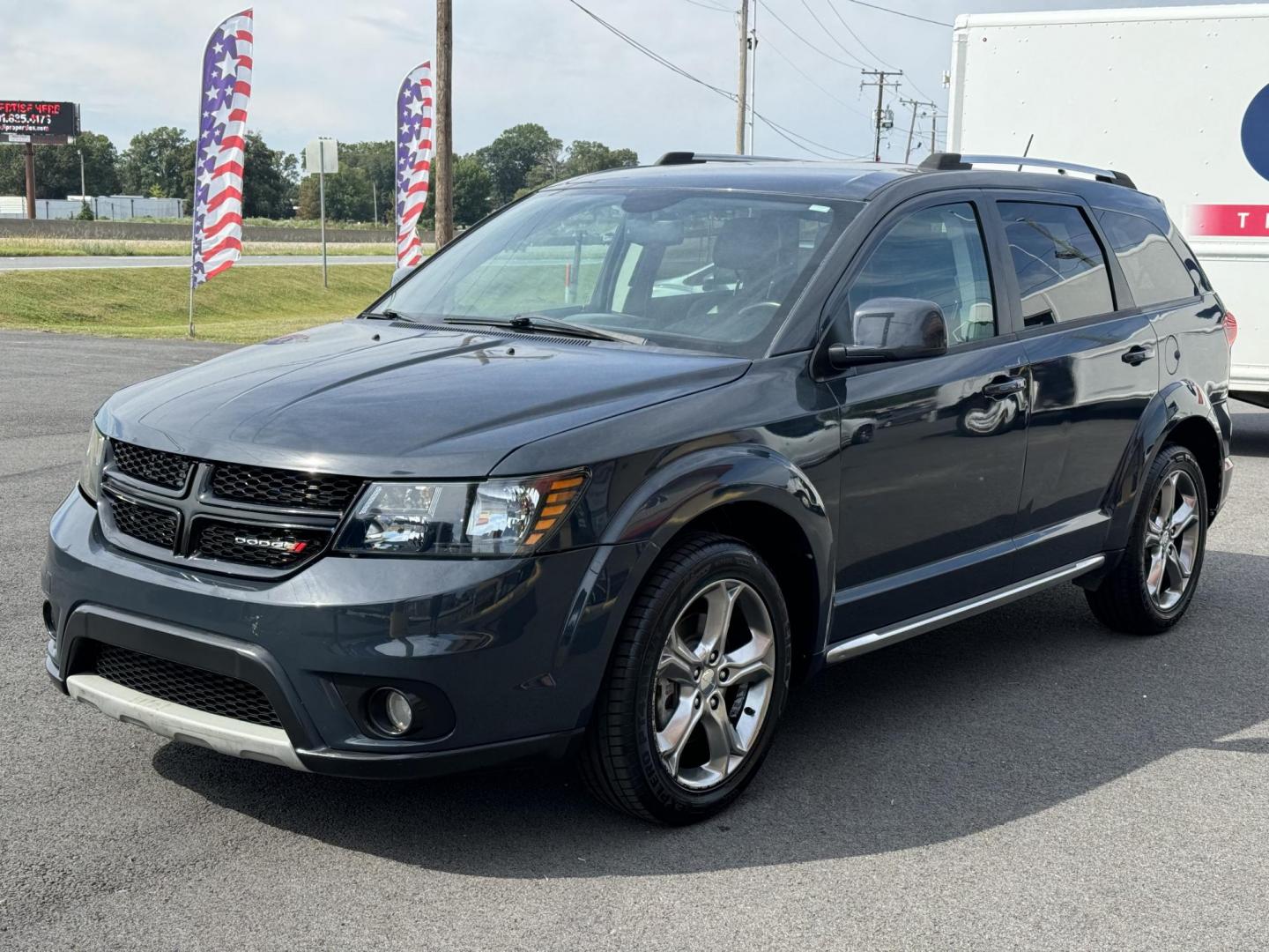 2017 Gray Dodge Journey (3C4PDCGG5HT) with an V6, 3.6 Liter engine, Auto, 6-Spd AutoStick transmission, located at 8008 Warden Rd, Sherwood, AR, 72120, (501) 801-6100, 34.830078, -92.186684 - Photo#2