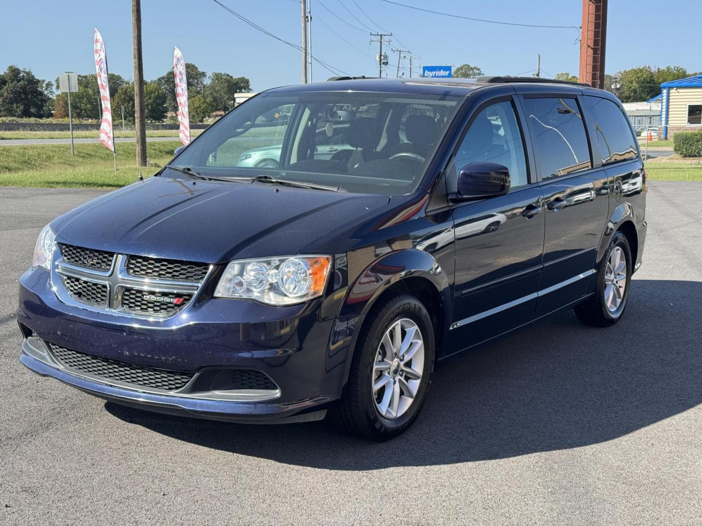 2016 Blue Dodge Grand Caravan Passenger (2C4RDGCG3GR) with an V6, Flex Fuel, 3.6 Liter engine, Automatic, 6-Spd transmission, located at 8008 Warden Rd, Sherwood, AR, 72120, (501) 801-6100, 34.830078, -92.186684 - Photo#3