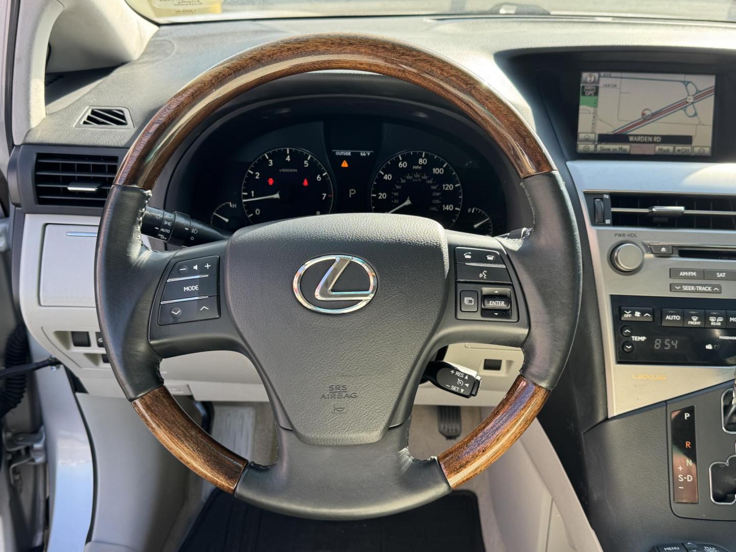 2011 Silver Lexus RX (2T2ZK1BA9BC) with an V6, 3.5 Liter engine, Automatic, 6-Spd w/Overdrive and Sequential Mode transmission, located at 8008 Warden Rd, Sherwood, AR, 72120, (501) 801-6100, 34.830078, -92.186684 - Photo#16