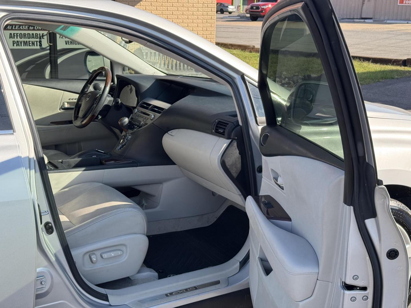 2011 Silver Lexus RX (2T2ZK1BA9BC) with an V6, 3.5 Liter engine, Automatic, 6-Spd w/Overdrive and Sequential Mode transmission, located at 8008 Warden Rd, Sherwood, AR, 72120, (501) 801-6100, 34.830078, -92.186684 - Photo#7