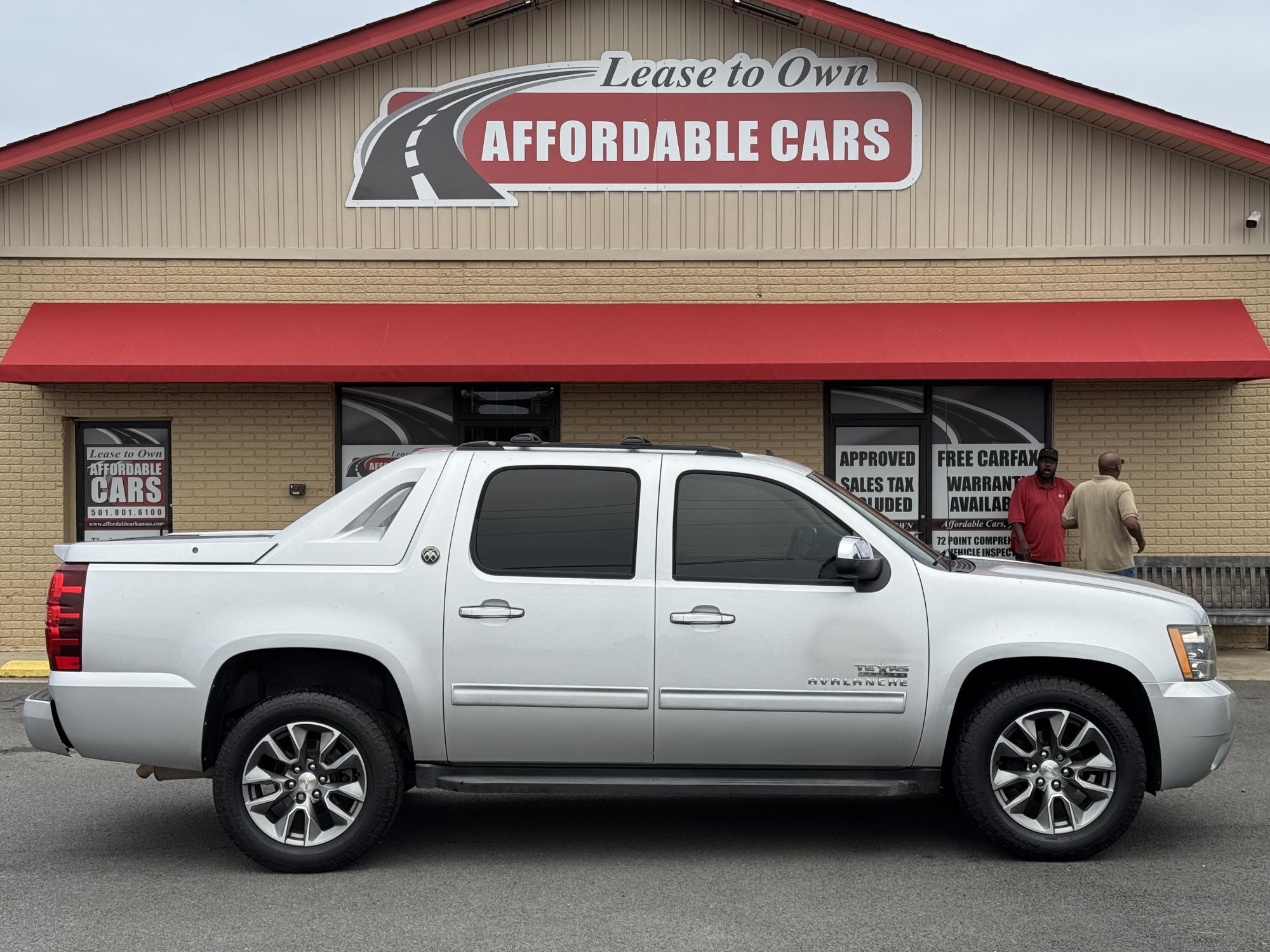 photo of 2013 Chevrolet Avalanche 