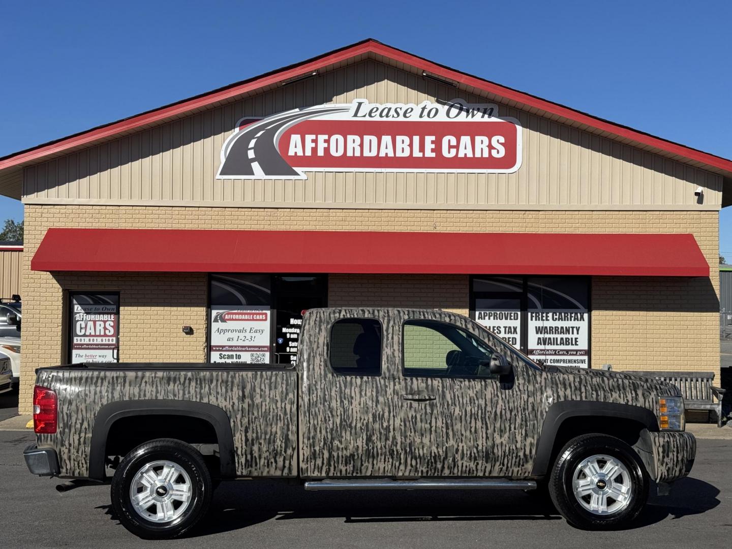 2013 CAMO Chevrolet Silverado 1500 Extended Cab (1GCRKSE75DZ) with an V8, Flex Fuel, 5.3 Liter engine, Automatic, 6-Spd HD w/Overdrive transmission, located at 8008 Warden Rd, Sherwood, AR, 72120, (501) 801-6100, 34.830078, -92.186684 - Photo#0