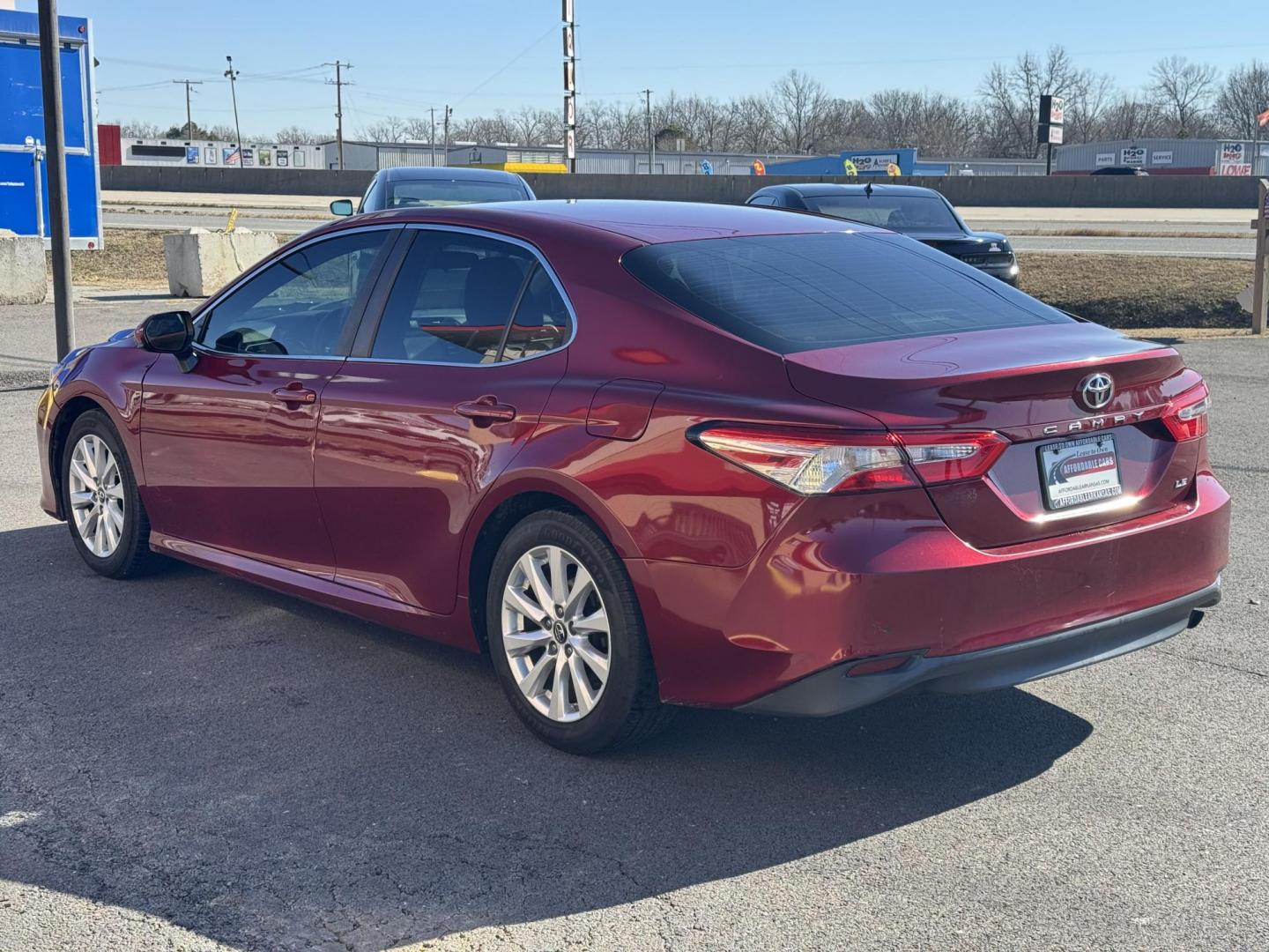 2018 Maroon Toyota Camry (4T1B11HK1JU) with an 4-Cyl, 2.5 Liter engine, Auto, 8-Spd SeqShft transmission, located at 8008 Warden Rd, Sherwood, AR, 72120, (501) 801-6100, 34.830078, -92.186684 - Photo#6