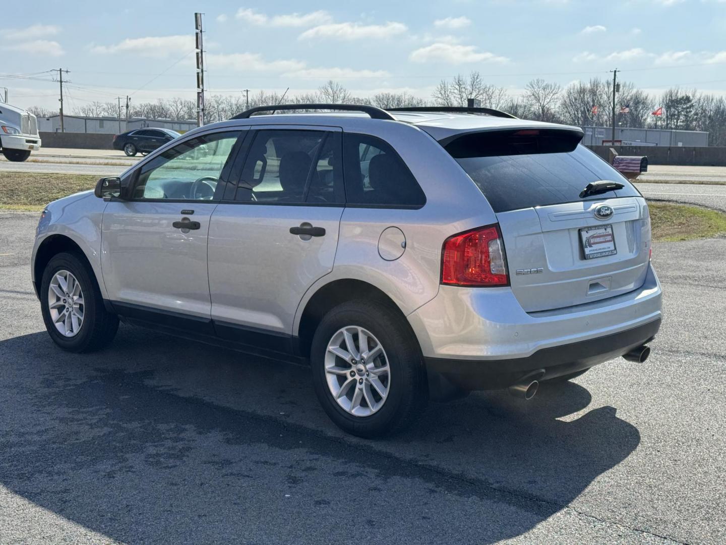 2013 Silver Ford Edge (2FMDK3GC9DB) with an V6, 3.5 Liter engine, Auto, 6-Spd w/SelShft transmission, located at 8008 Warden Rd, Sherwood, AR, 72120, (501) 801-6100, 34.830078, -92.186684 - Photo#5